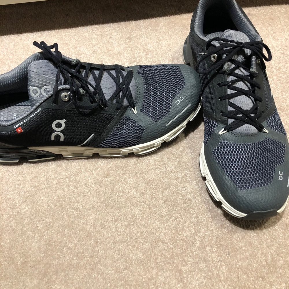 MENS ON training sneaker CLOUDFLYER 10.5 US